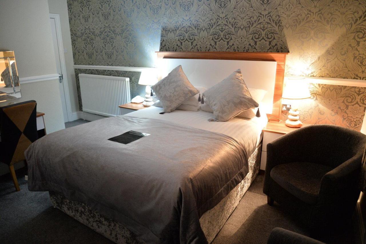 Lauriston & Lawton Court Hotel 랜디드노 외부 사진