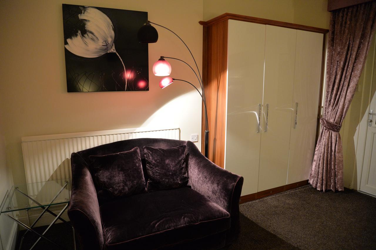 Lauriston & Lawton Court Hotel 랜디드노 외부 사진