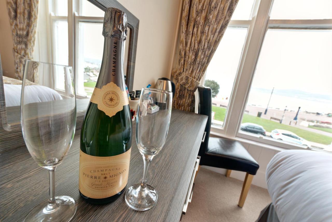 Lauriston & Lawton Court Hotel 랜디드노 외부 사진