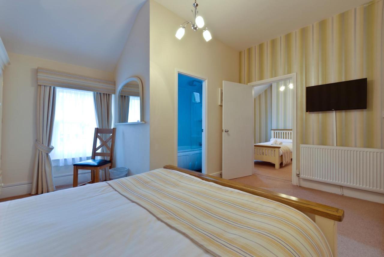 Lauriston & Lawton Court Hotel 랜디드노 외부 사진