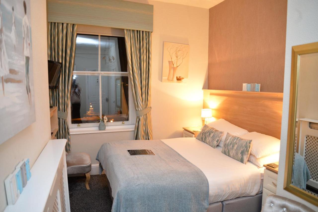 Lauriston & Lawton Court Hotel 랜디드노 외부 사진