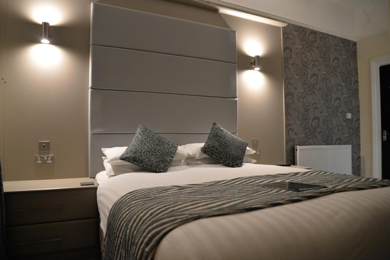 Lauriston & Lawton Court Hotel 랜디드노 외부 사진