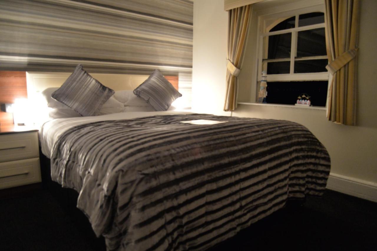 Lauriston & Lawton Court Hotel 랜디드노 외부 사진